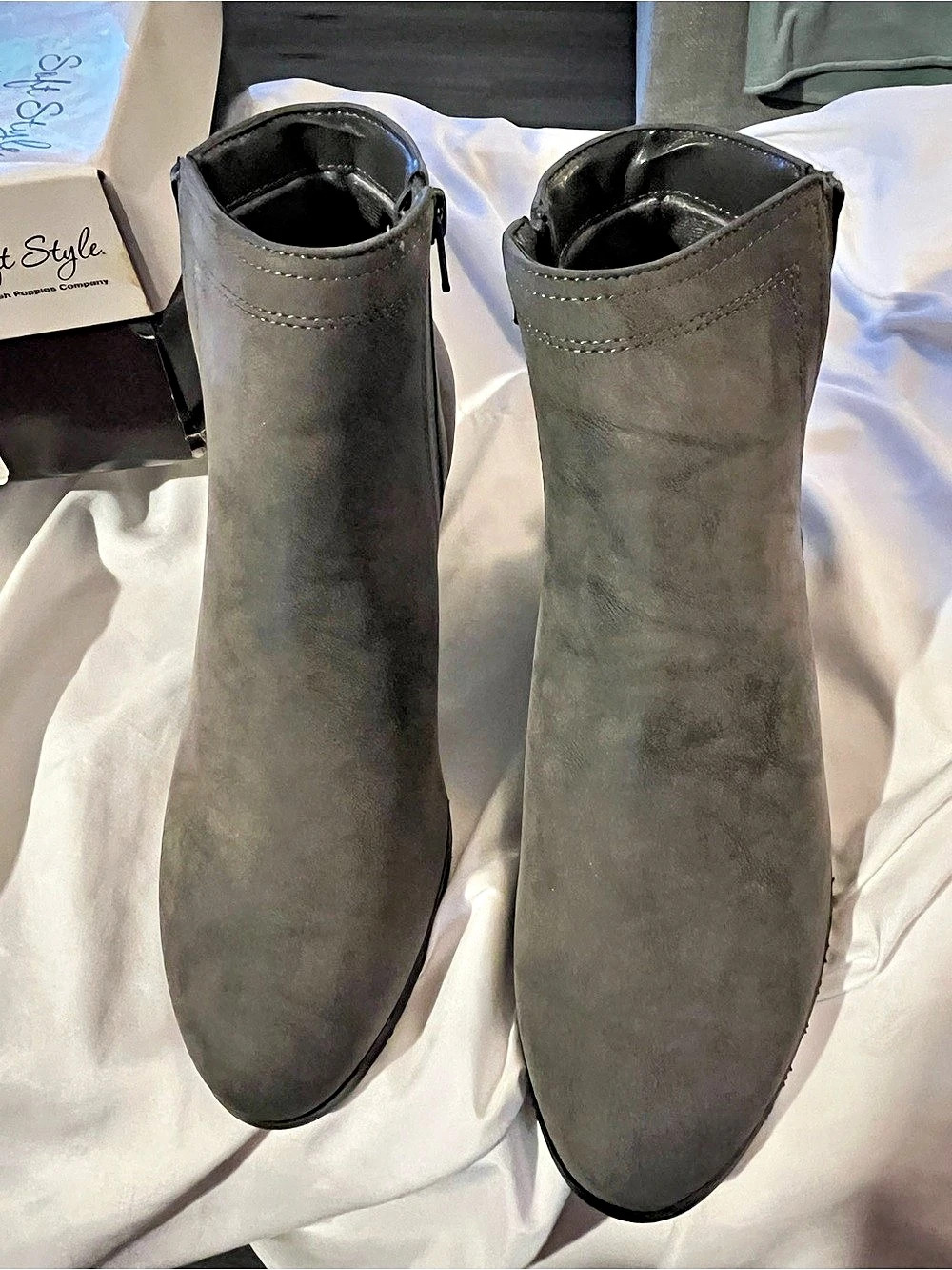 Soft Style by Hush Puppies Grey Faux Suede Ankle Booties - Size 8